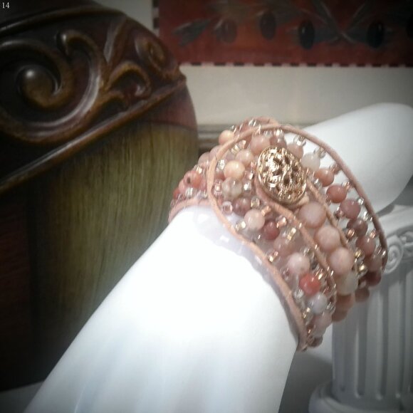 BLING-UP Beige Leather Bracelet (3) Rows Sandstone & Pale Peach Beads 7 1/4" - Picture 2 of 4